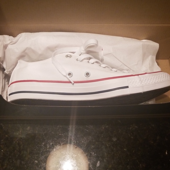 Converse - Picture 4 of 5